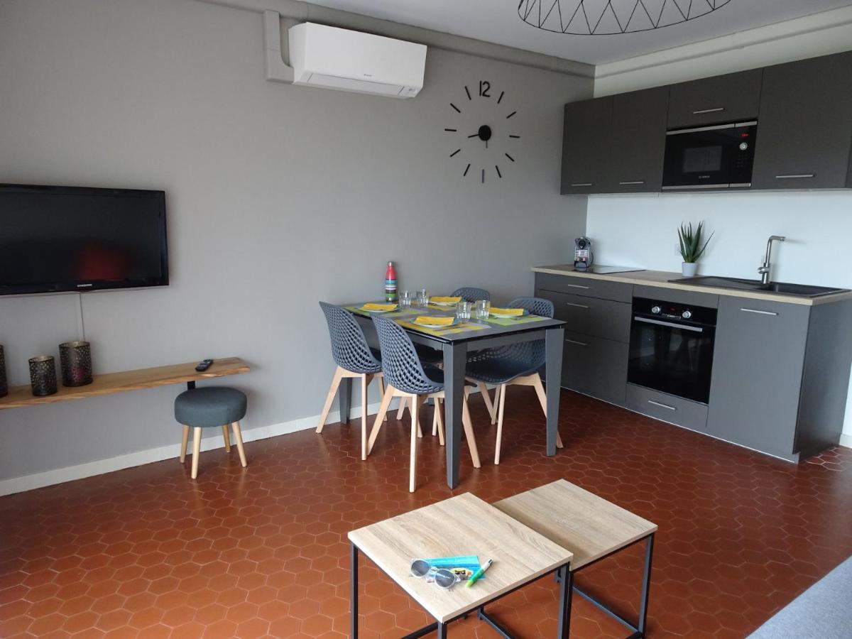 T3 150 M De La Plage, Climatisation, Piscine Et Parking Privatif - Le Lavandou Dış mekan fotoğraf
